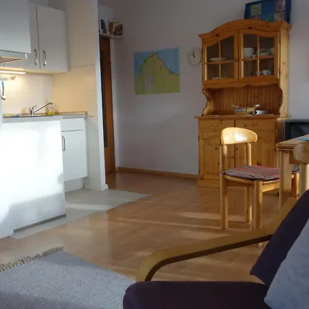 Semesterbostad Ferienwohnung Land & Meer 23 *